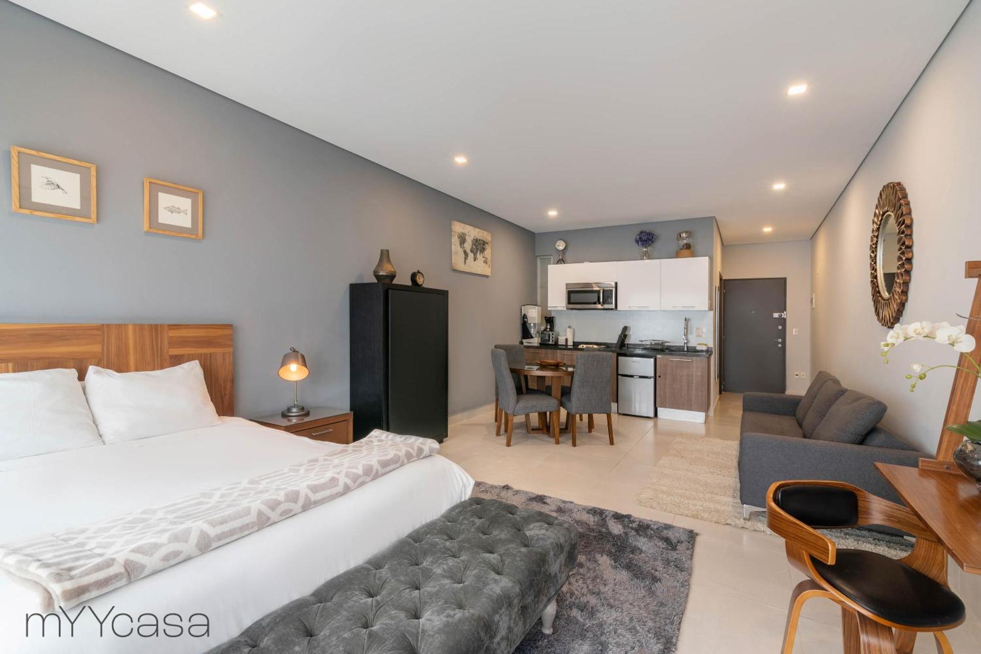 Apartment Lovely With Pool & Private Balcony In La Roma - Alure
